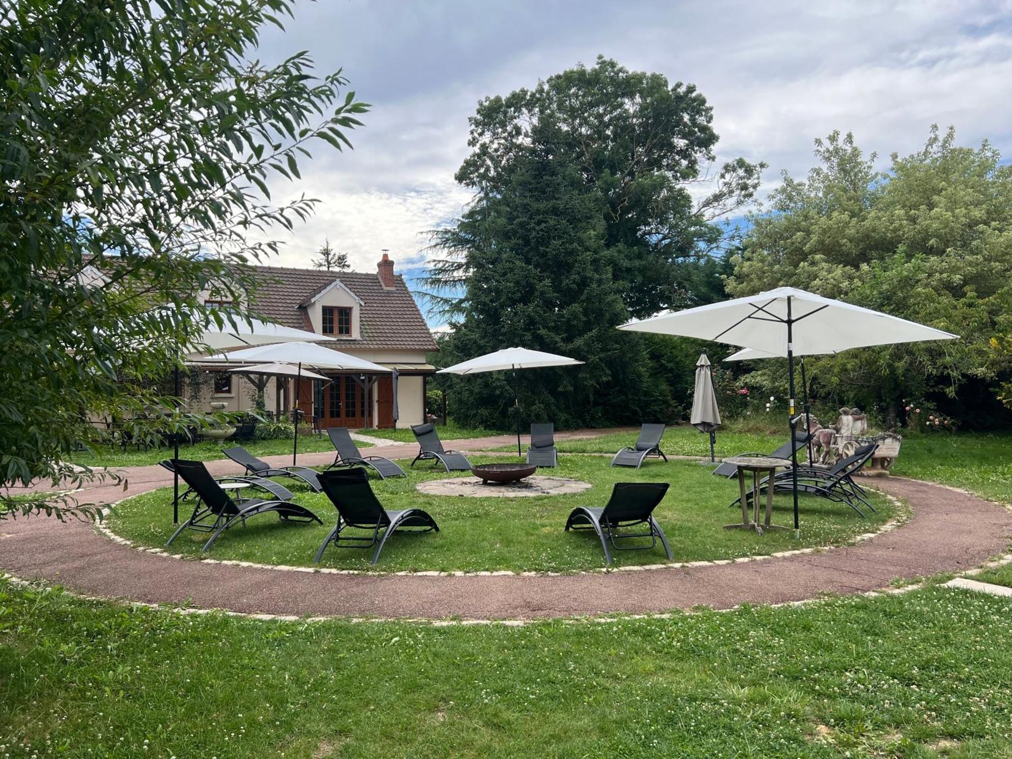 Вилла La Cle Des Champs - Les Grais 1H10 De Paris Bazoches-sur-le-Betz Экстерьер фото